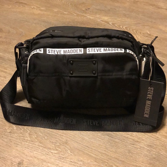 Steve Madden Handbags - Brand 🆕 STEVE MADDEN Crossbody Handbag👌❤️🔥